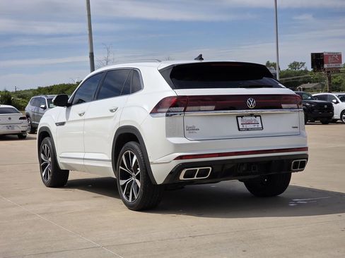 Used 2025 Volkswagen Atlas Cross Sport SEL Premium R-Line image 3
