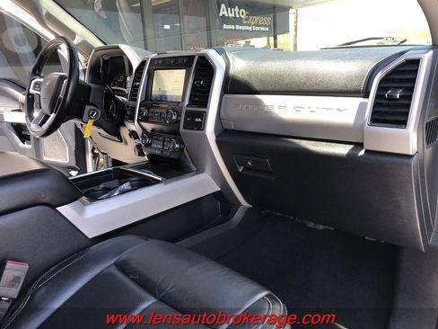 Used 2020 Ford F350 Lariat AWD/4WD image 21