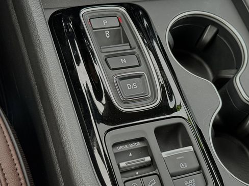 New 2025 Honda Pilot Elite image 23