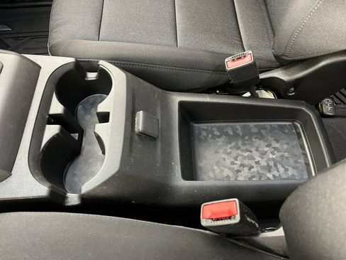 Used 2023 Chevrolet Colorado W/T image 21