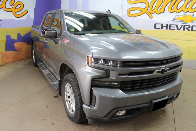 Used 2019 Chevrolet Silverado 1500 RST w/ True North Edition AWD/4WD image 2