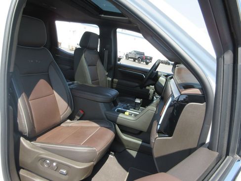 Certified 2025 GMC Sierra 1500 Denali AWD/4WD image 26