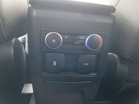 Used 2022 Ford Explorer XLT w/ Class IV Trailer Tow Package image 24