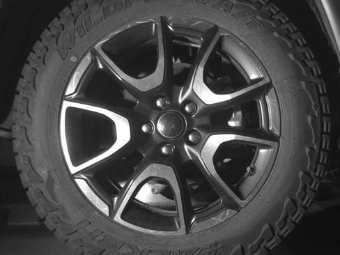 Used 2025 Jeep Compass Trailhawk AWD/4WD image 15