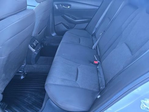 Used 2025 Honda Accord SE image 15