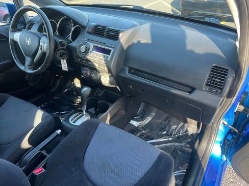 Used 2008 Honda Fit Sport image 25