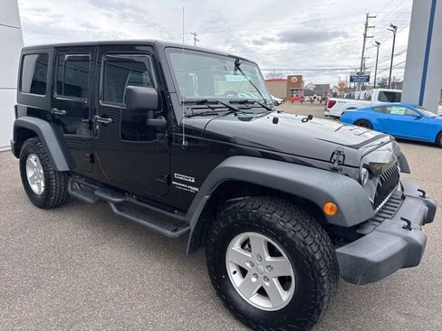 Used 2018 Jeep Wrangler Unlimited Sport S image 4