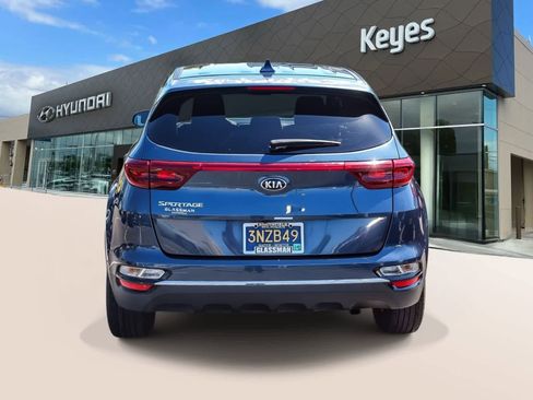Used 2020 Kia Sportage LX AWD/4WD image 6