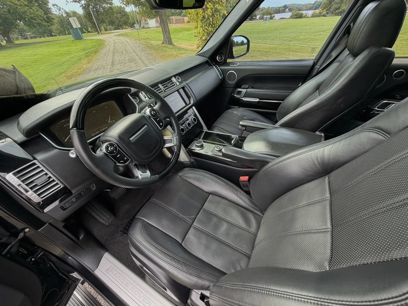 Used 2015 Land Rover Range Rover HSE AWD/4WD image 68