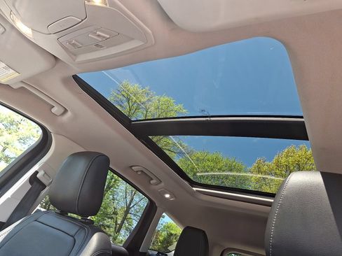 Certified 2018 Ford Escape SEL FWD image 15