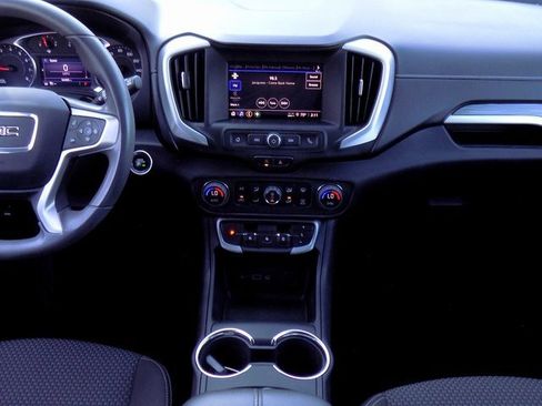 Used 2023 GMC Terrain SLE w/ Driver Convenience Package image 16