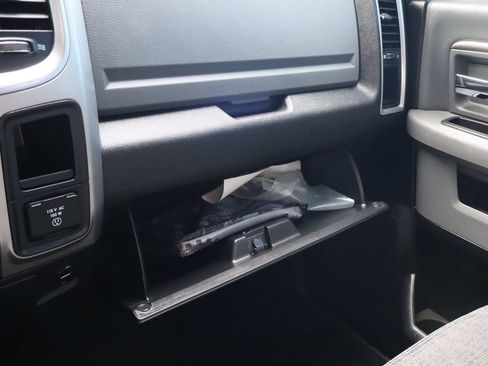 Used 2019 RAM 1500 Big Horn AWD/4WD image 35