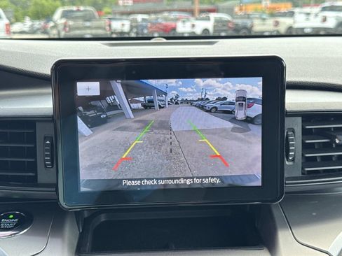 Used 2021 Ford Explorer XLT RWD image 25