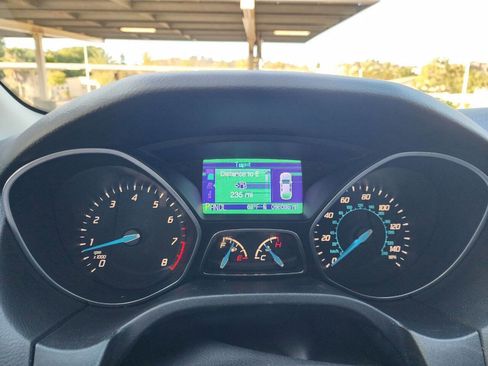 Used 2013 Ford Focus SE image 32