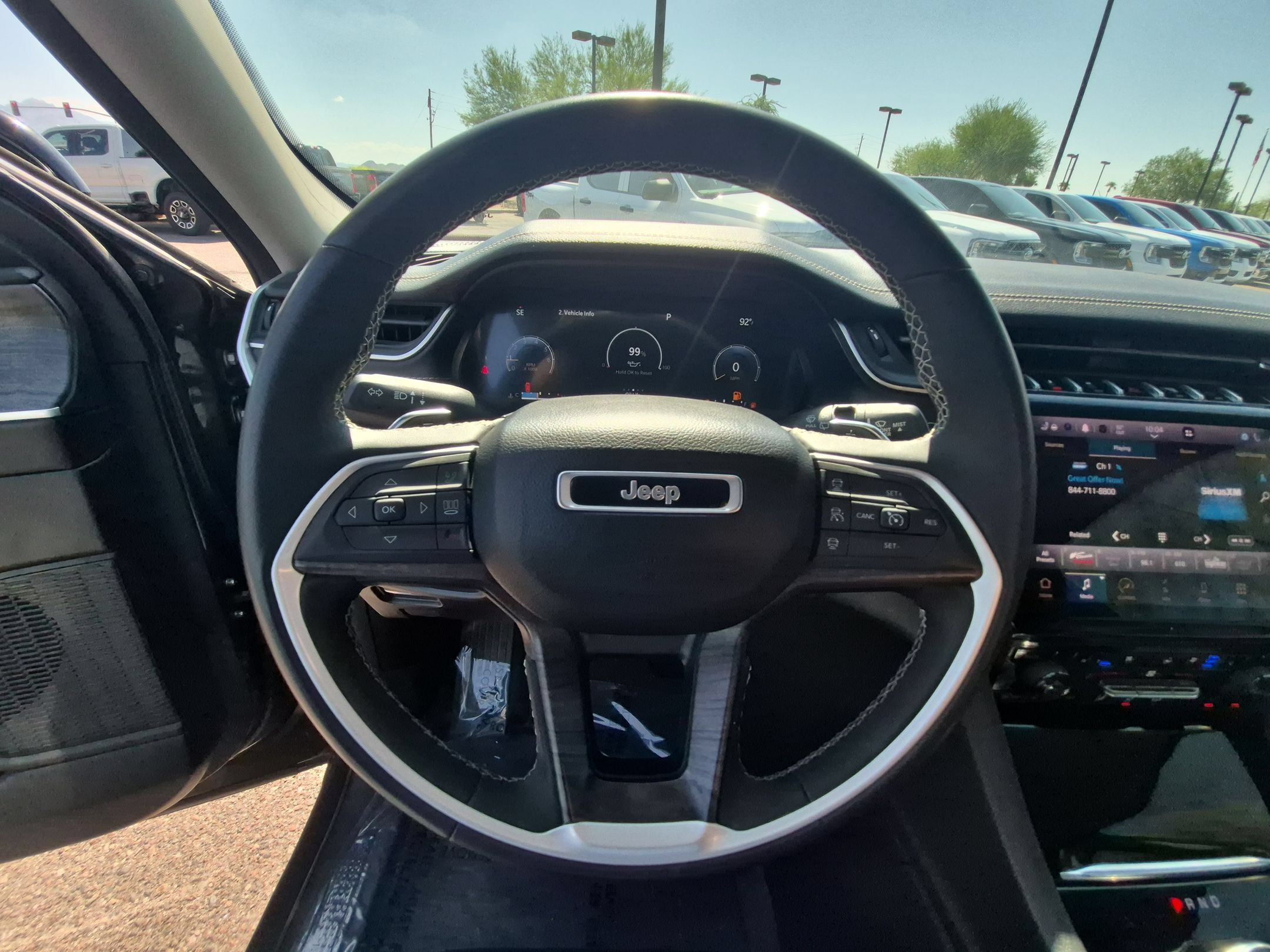 Used 2023 Jeep Grand Cherokee L Limited w/ Luxury Tech Group II RWD image 12