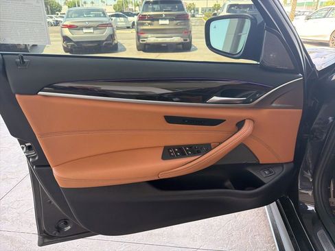 Used 2023 BMW 540i w/ Executive Package RWD image 8