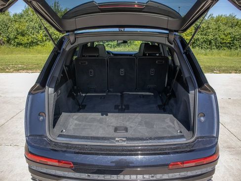 Used 2021 Audi SQ7 Premium Plus w/ Driver Assistance Package image 36