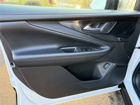 Used 2024 Chevrolet Blazer EV RS image 8