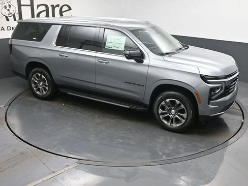 New 2026 Chevrolet Suburban LS w/ LPO, Dark Essentials Package AWD/4WD image 27