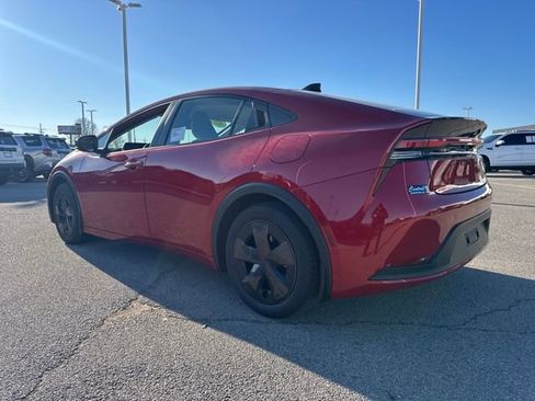 New 2026 Toyota Prius LE image 4