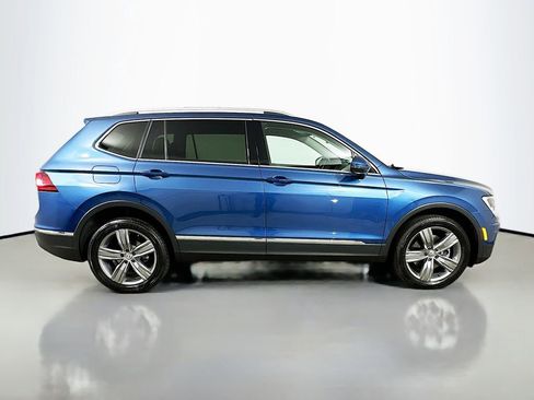 Used 2020 Volkswagen Tiguan SEL FWD image 9