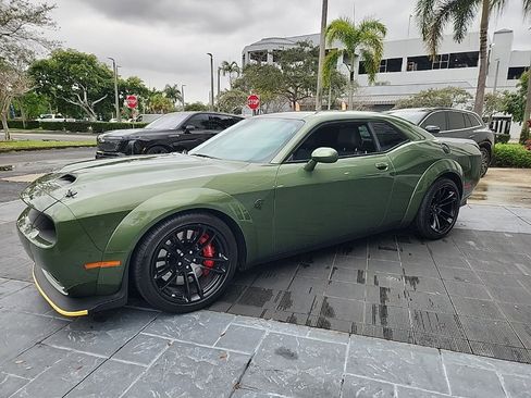 Used 2022 Dodge Challenger SRT Hellcat image 12
