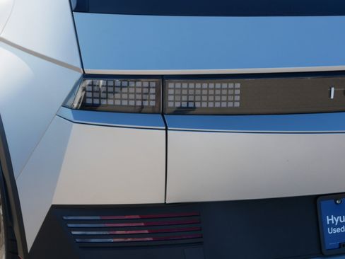 Certified 2023 Hyundai Ioniq 5 SEL AWD/4WD image 17