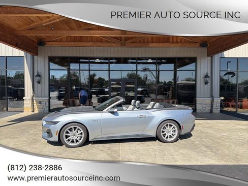 Used 2025 Ford Mustang GT Premium RWD image 1