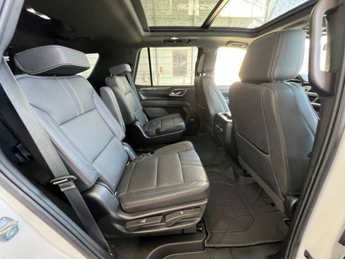 Used 2022 Chevrolet Tahoe RST w/ Luxury Package AWD/4WD image 19
