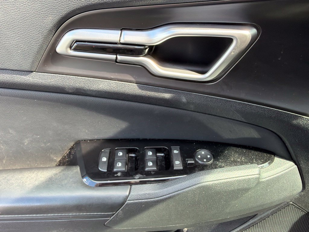 Used 2023 Kia Sportage EX AWD/4WD image 23