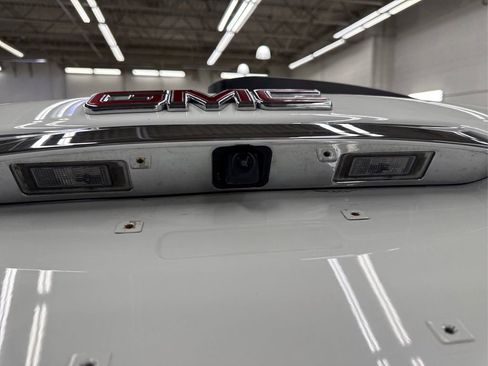 Used 2021 GMC Terrain SLE w/ Driver Convenience Package image 17