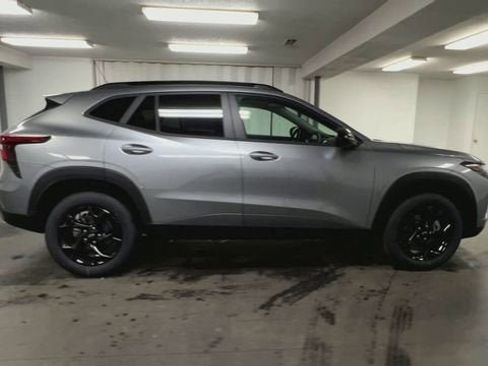 New 2026 Chevrolet Trax LT w/ Driver Confidence Package FWD image 9