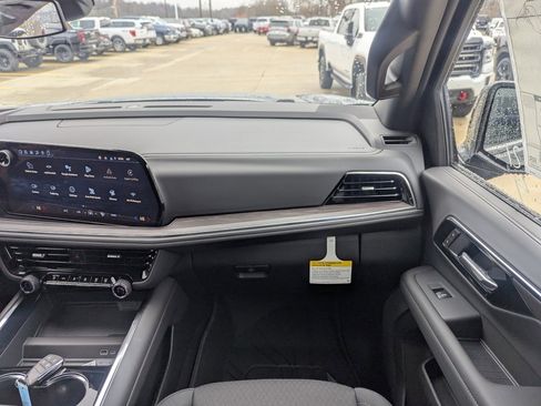 New 2026 Chevrolet Tahoe LS image 4