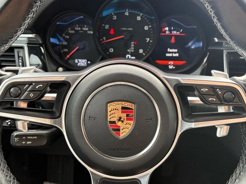 Used 2017 Porsche Macan AWD/4WD image 17
