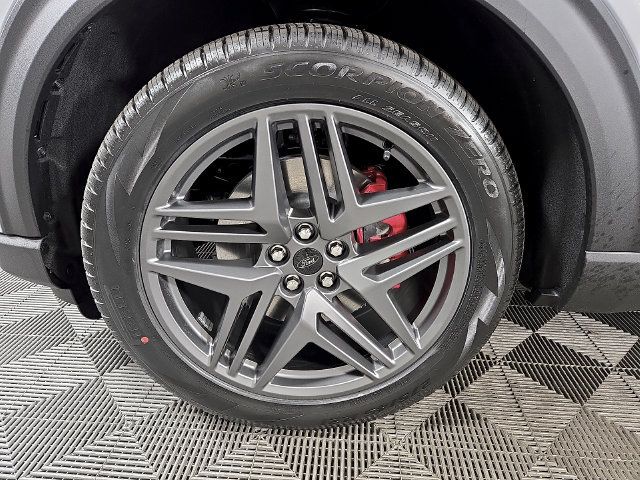 Used 2026 Ford Explorer ST-Line w/ ST-Line Street Pack RWD image 10