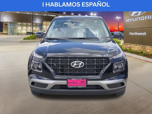 Certified 2026 Hyundai Venue SE FWD image 5