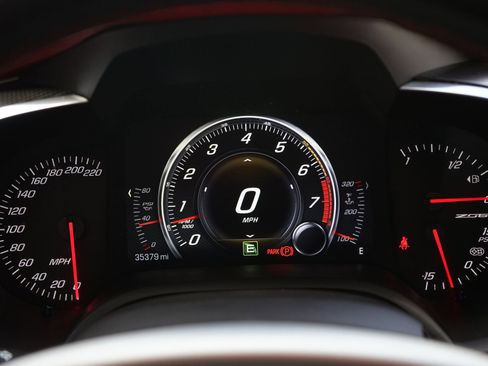 Used 2015 Chevrolet Corvette Z06 w/ 3LZ Preferred Equipment Group image 17