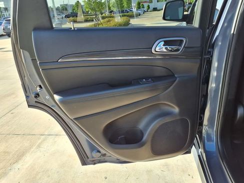 Used 2020 Jeep Grand Cherokee Limited X RWD image 18