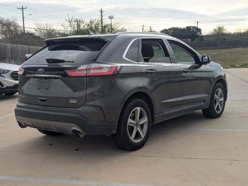 Used 2019 Ford Edge SEL w/ Equipment Group 201A image 4