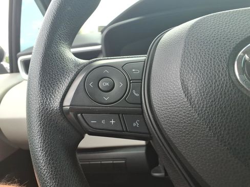 Used 2022 Toyota Corolla LE w/ LE Convenience Package FWD image 19