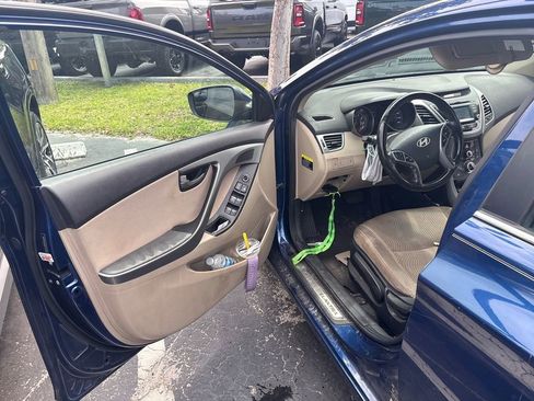 Used 2016 Hyundai Elantra Value Edition FWD image 2