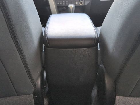 Used 2014 Toyota RAV4 Limited FWD image 26