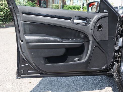 Used 2020 Chrysler 300 S image 13