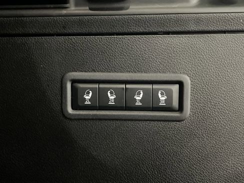 Used 2024 Jeep Wagoneer Series III w/ Convenience Group I image 16