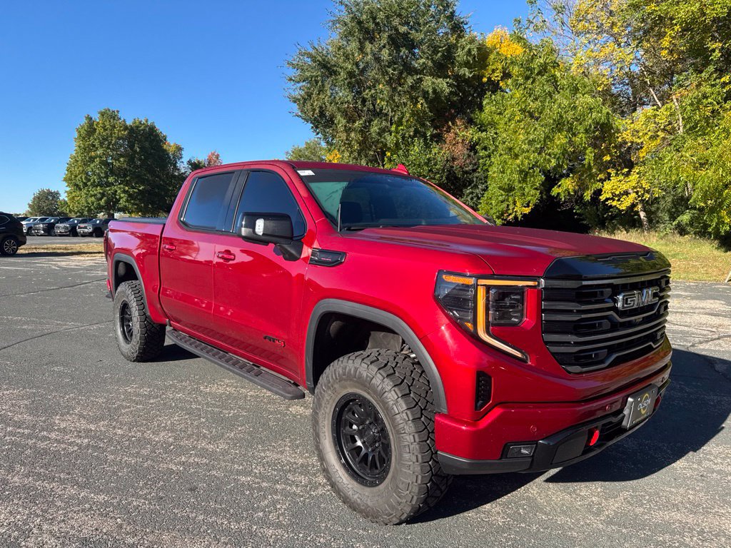 Used 2025 GMC Sierra 1500 AT4 w/ AT4 Premium Package AWD/4WD image 7