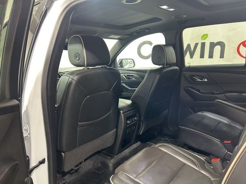 Used 2022 Chevrolet Traverse Premier w/ Redline Edition AWD/4WD image 18