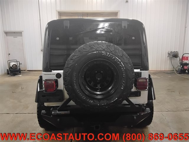 Used 2004 Jeep Wrangler X w/ Wheel Plus Group AWD/4WD image 8