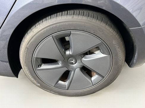 Used 2023 Tesla Model 3 Standard Range RWD image 11