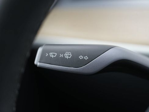 Used 2023 Tesla Model Y AWD image 47