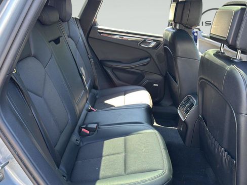 Used 2024 Porsche Macan AWD/4WD image 26